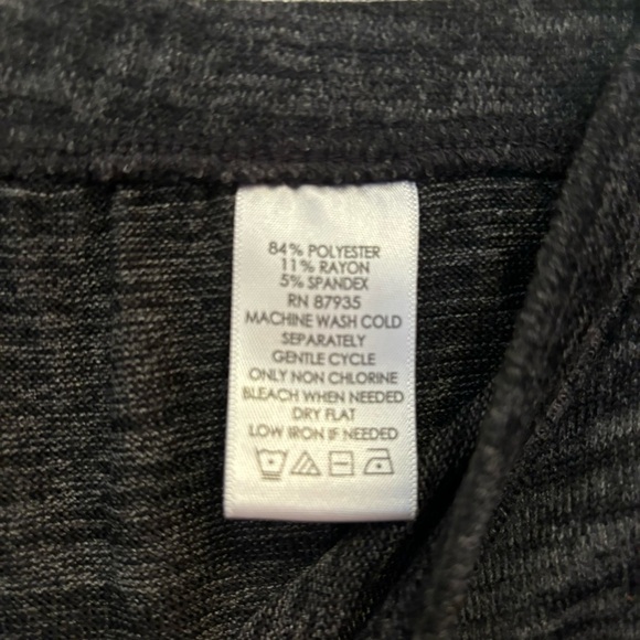 Logo by Lori Goldstein Gray and Black Stretchy Pencil Skirt Size XS - Picture 4 of 4